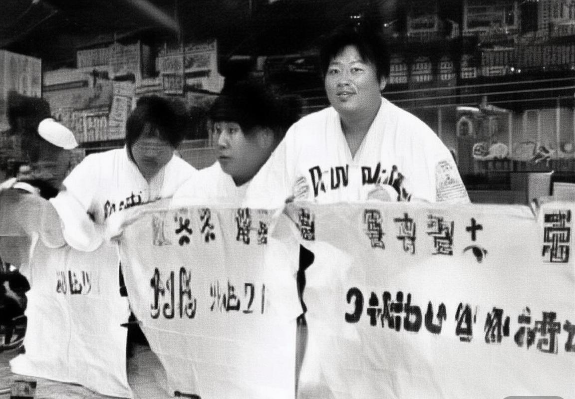 厄德高成长之路:从青涩小将到足球巨星之路